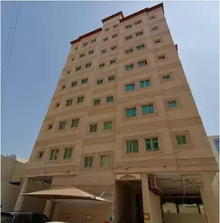 Wohn Klaar eigendom 1 Schlafzimmer U/F Wohnung  zu vermieten in Doha #7188 - 1  image 